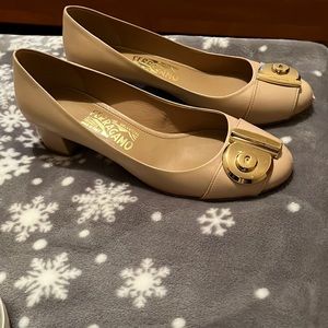 Ferragamo high heels size 9.5